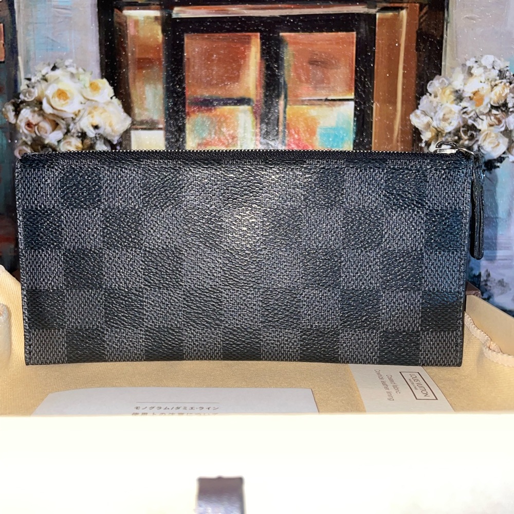Louis Vuitton Pochette Voyage PM Damier Graphite Wristlet Pouch
